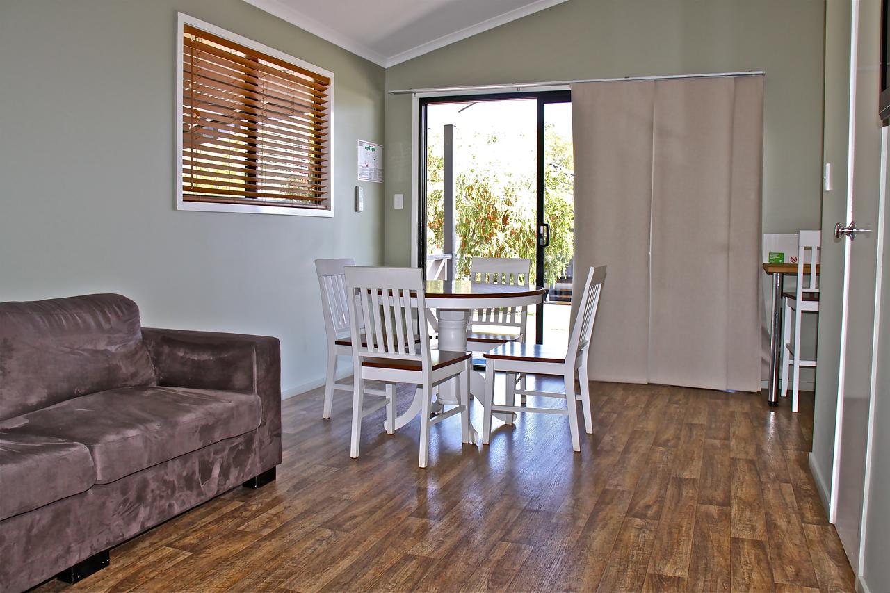 Barcaldine Country Motor Inn Exteriör bild