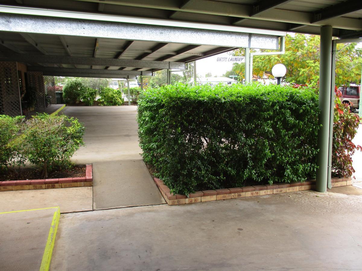 Barcaldine Country Motor Inn Exteriör bild