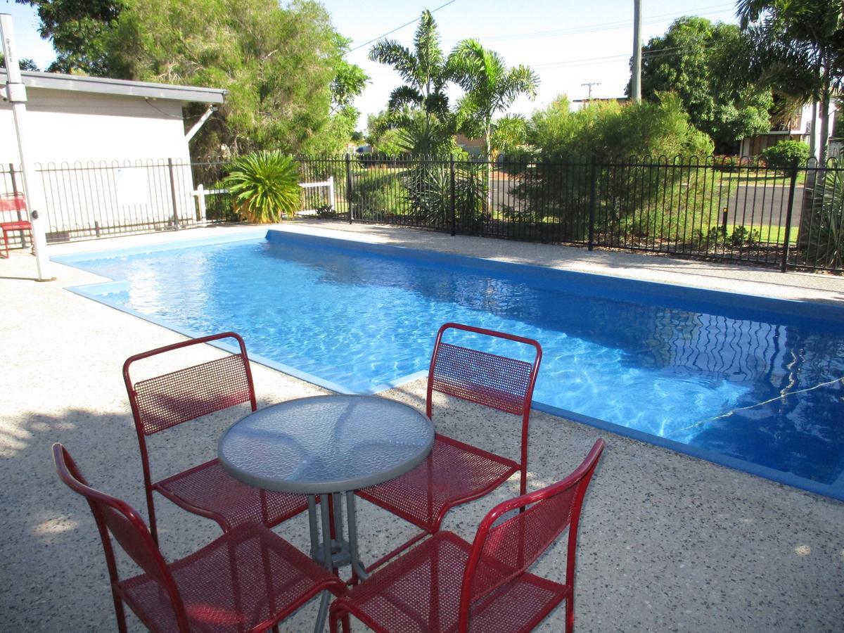 Barcaldine Country Motor Inn Exteriör bild