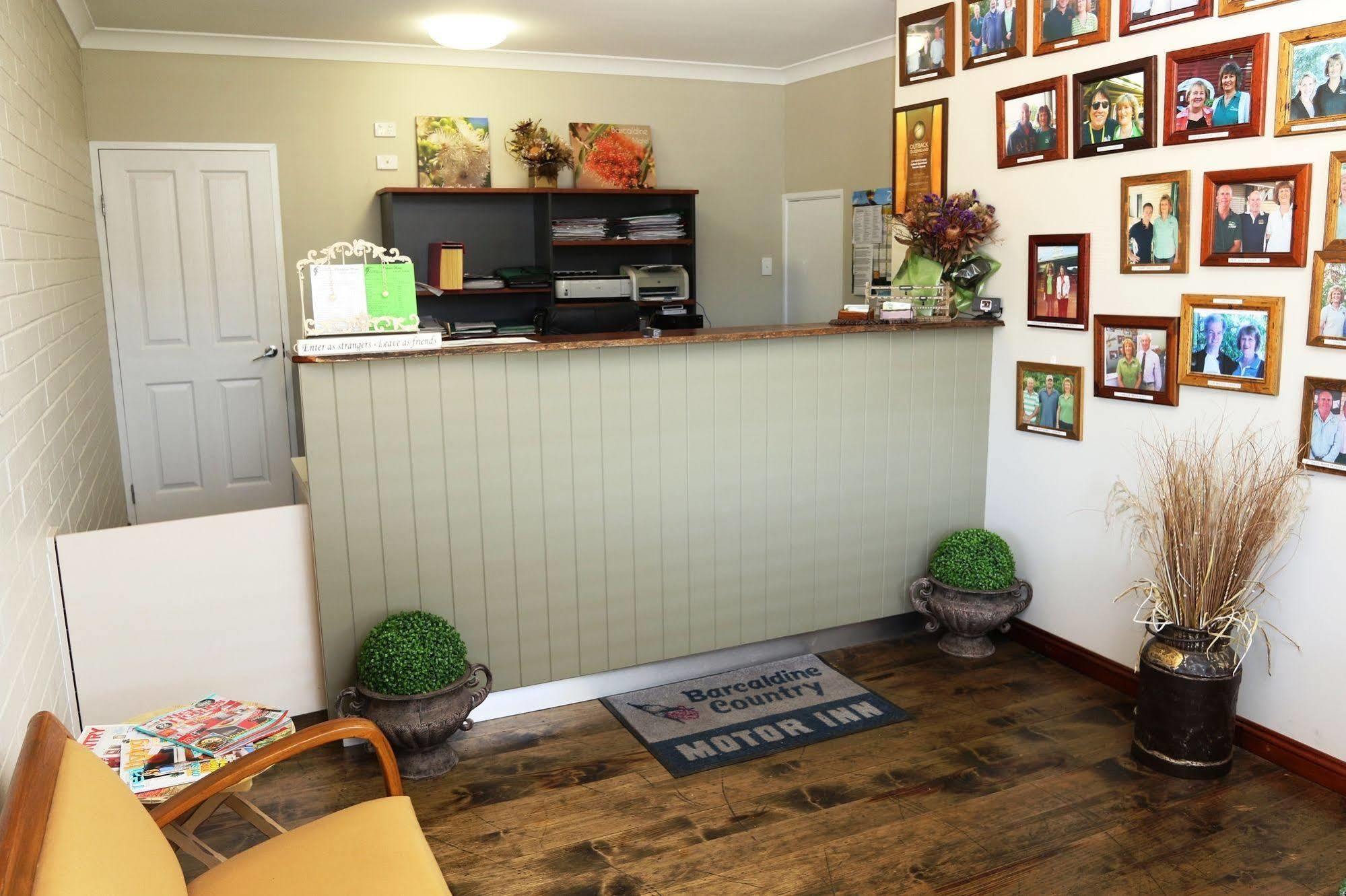 Barcaldine Country Motor Inn Exteriör bild