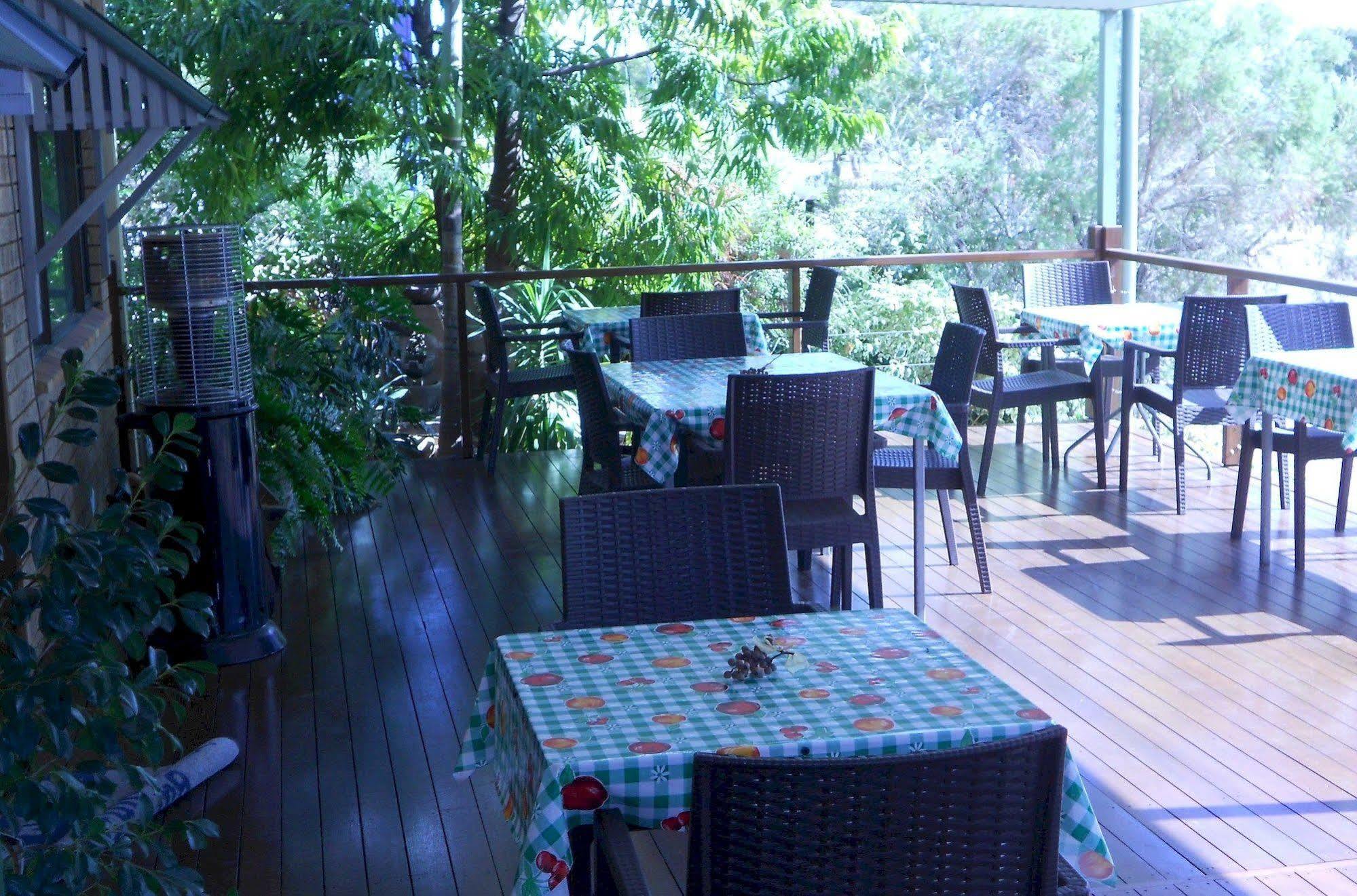Barcaldine Country Motor Inn Exteriör bild